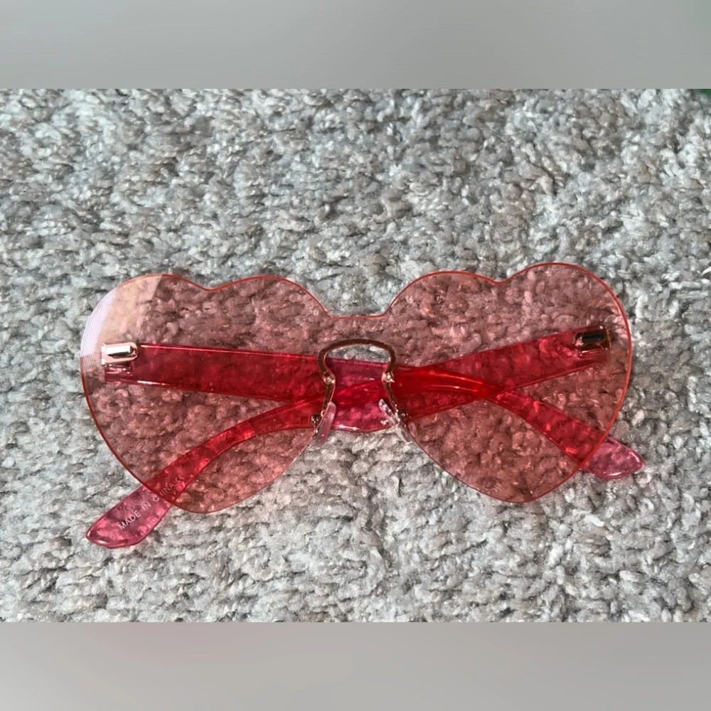 Heart-Shaped Pink Sunglasses